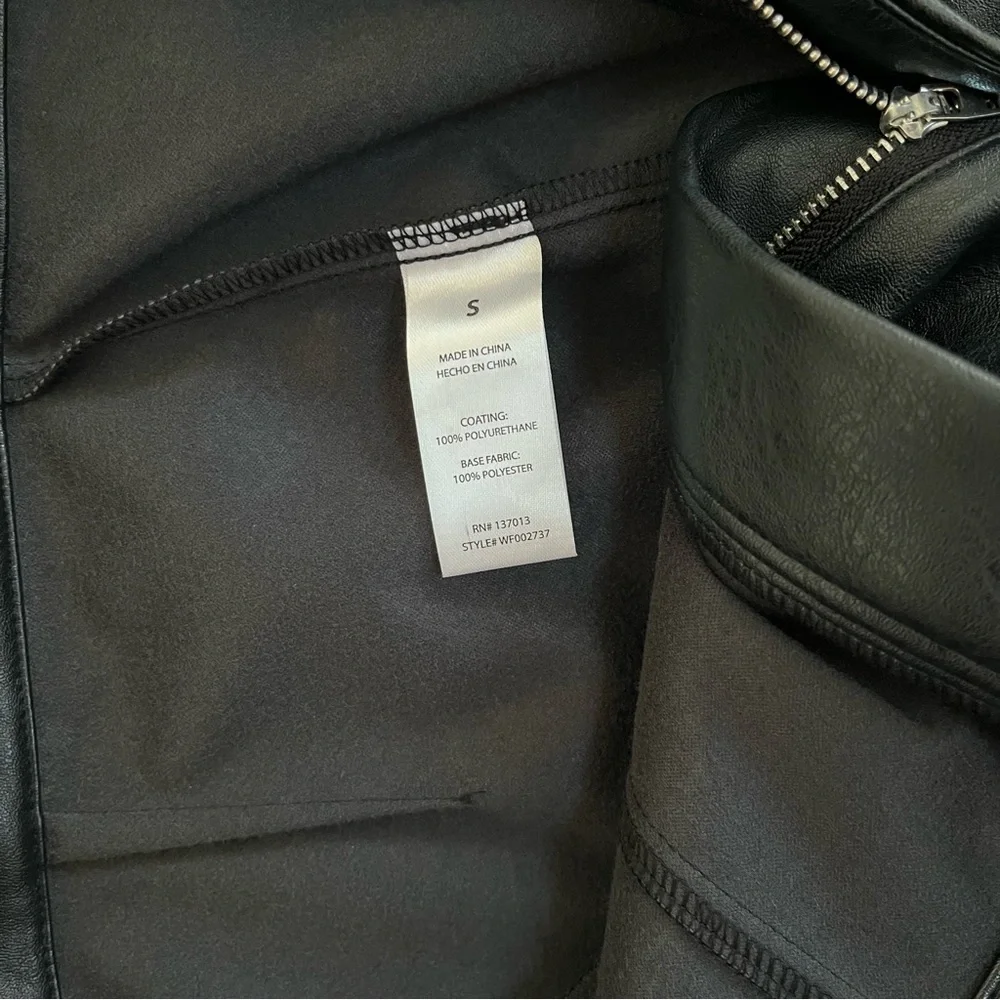 Wildfox Womens Faux Leather Pants Size Small High Waisted Straight Leg Split Hem - Picture 8 of 8